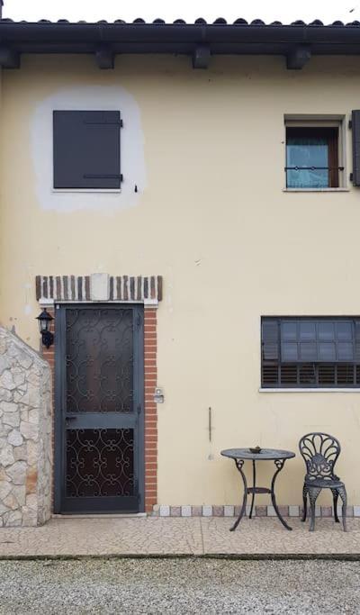Appartamento Al Camino ตอร์ริ ดิ ควอร์เตโซโล ภายนอก รูปภาพ